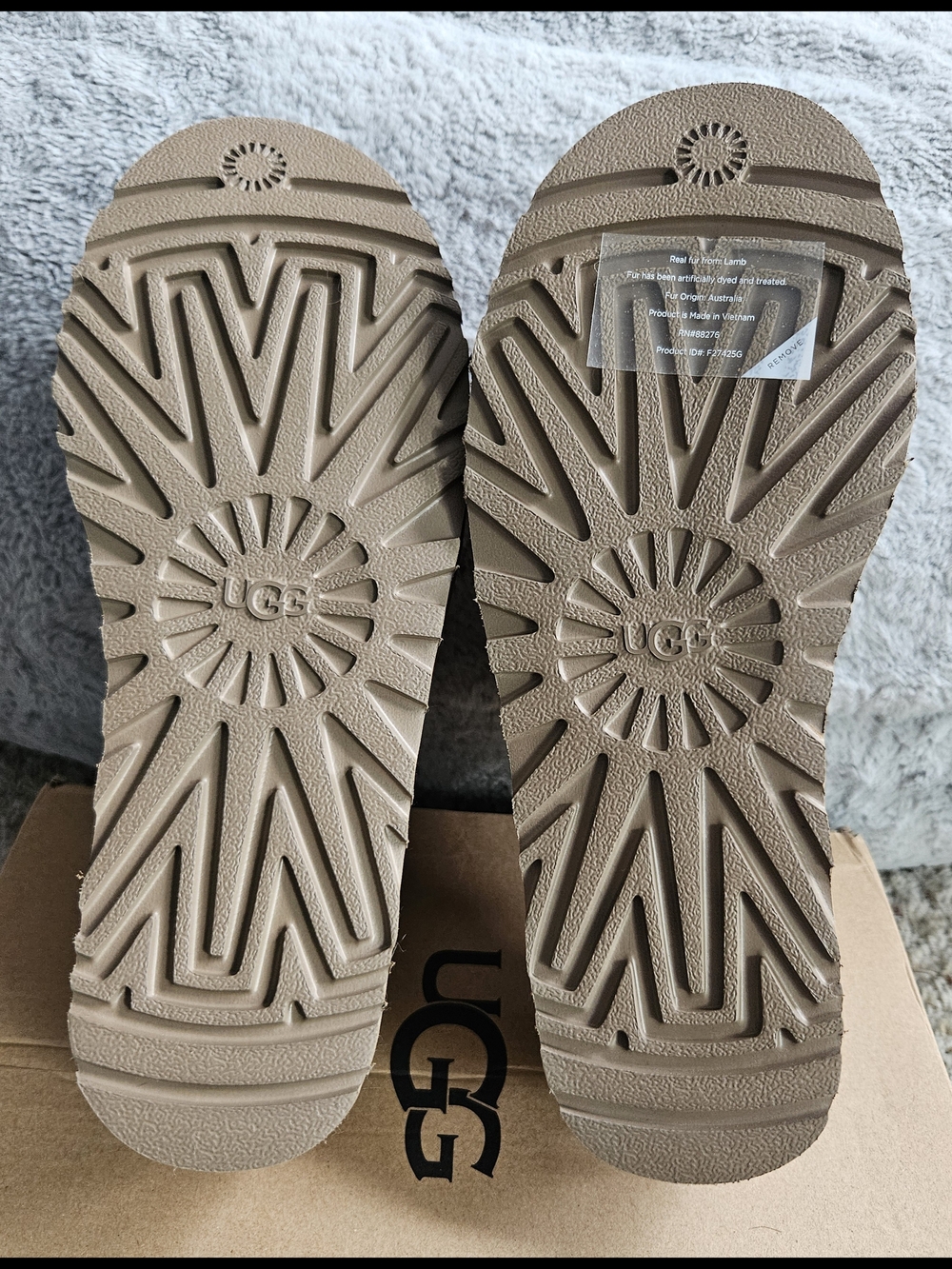 UGG Women's Chestnut Suede Cozy Lined Slip-On Boots - Picture 3 of 3